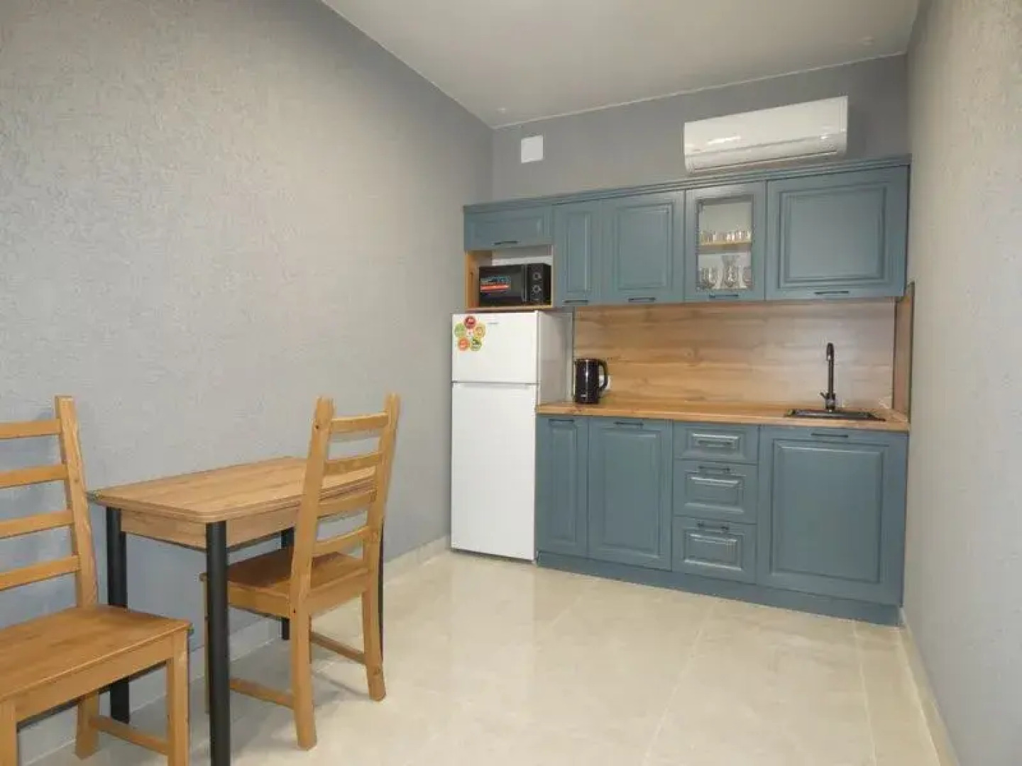 Курортный отель Три тополя