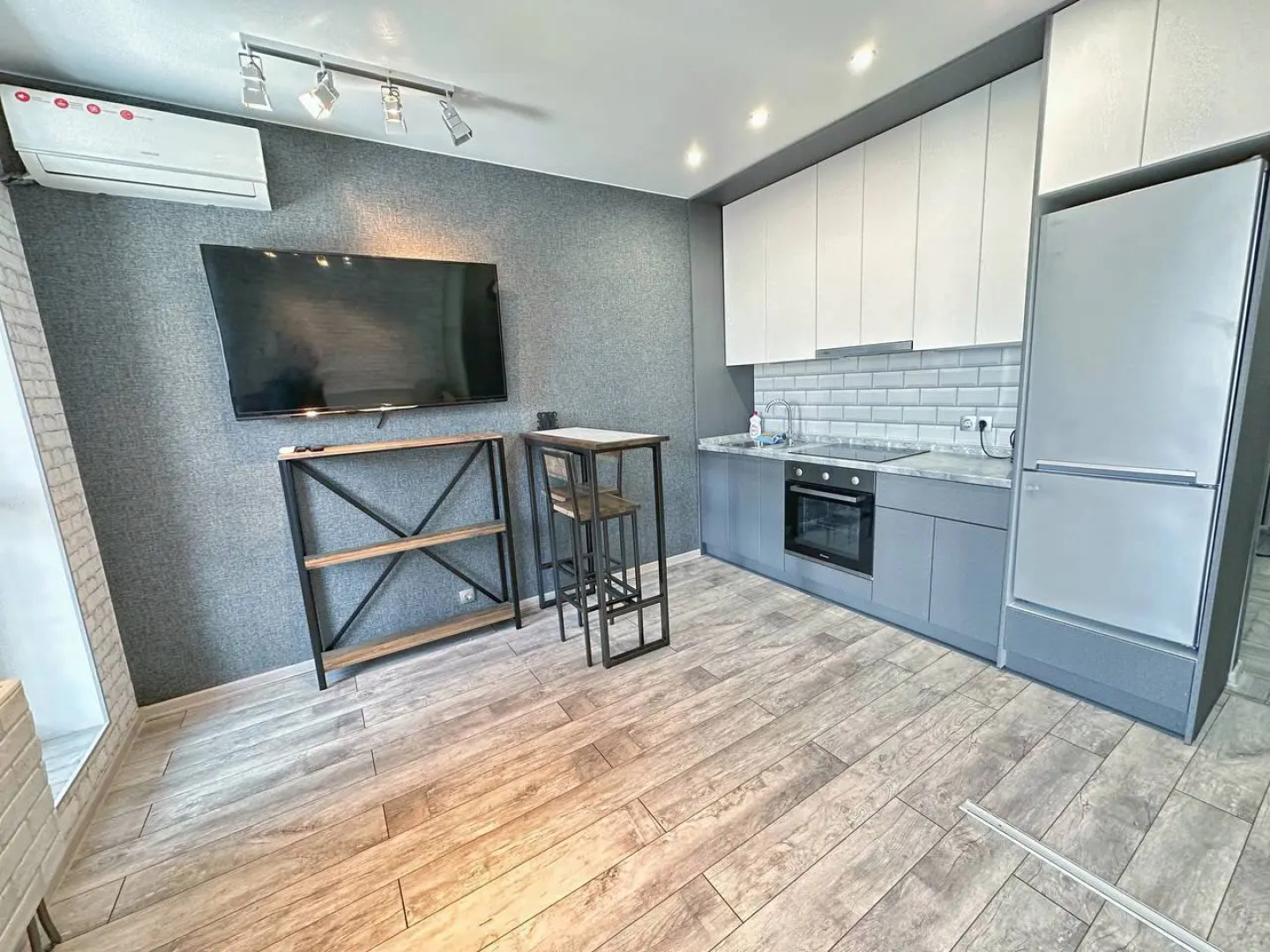 Квартира Галерея РRО на Площади Свободы 4