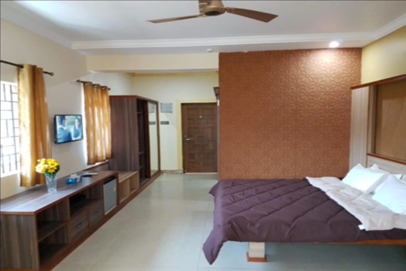 Отель JM Vista Suites