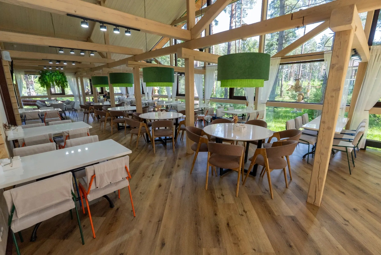 Парк-Отель Алтай Подгорица