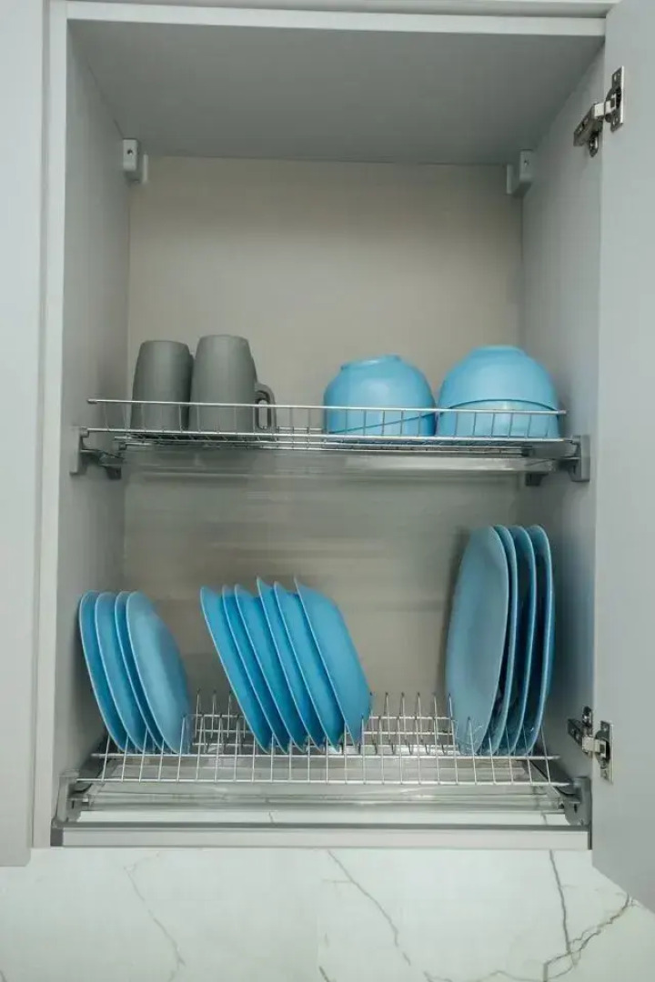 Квартира с Мансардными Окнами и Видом на Море