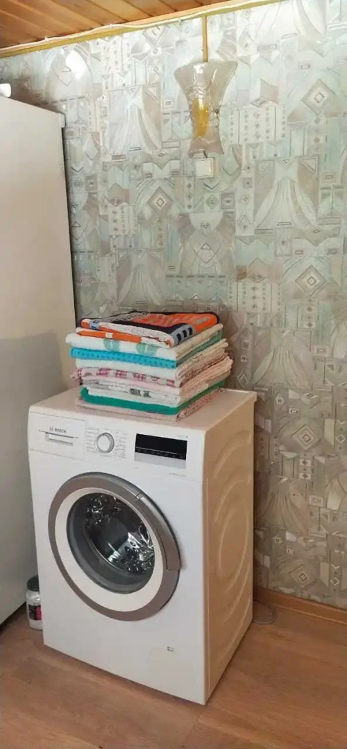 Частный дом с баней на территории