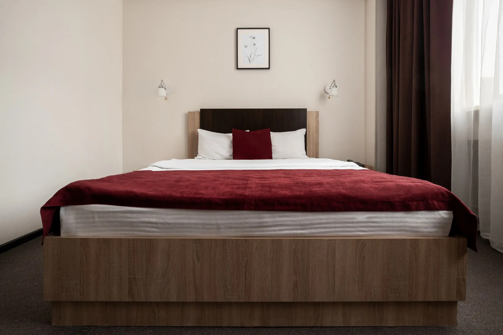 Отель Максим