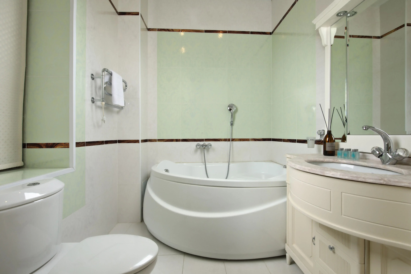 Домбай Пэлас