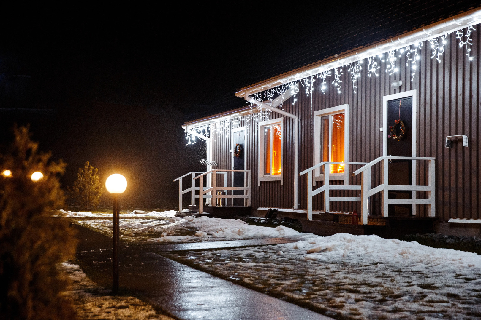 Частный дом у реки 1