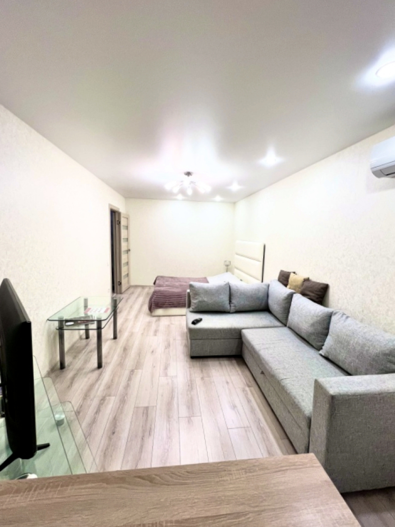 Апартаменты на Четаева 27а