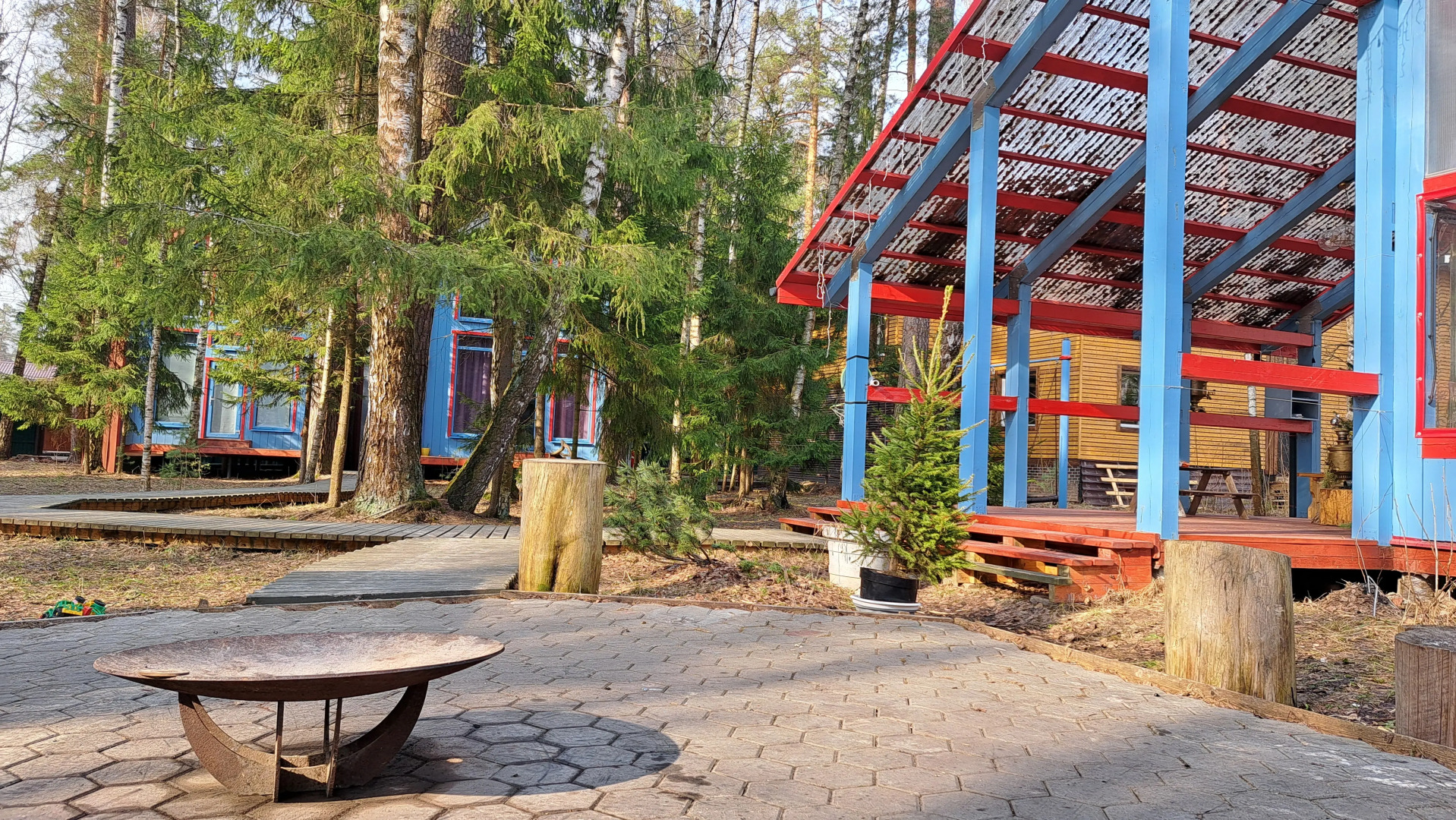 Частный дом в Заветах Ильича с голубой гостиной