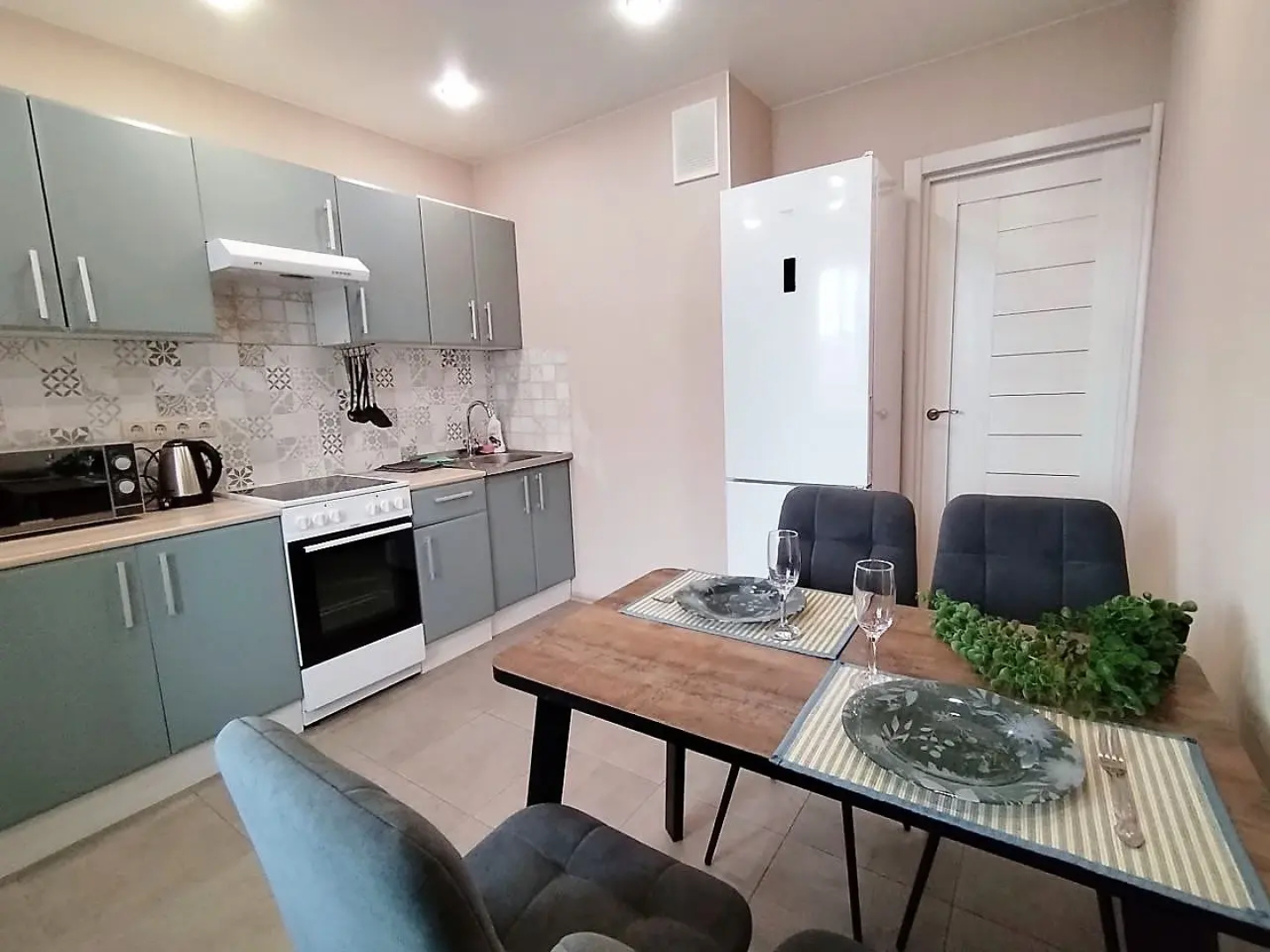 Апартаменты Runway Apartments