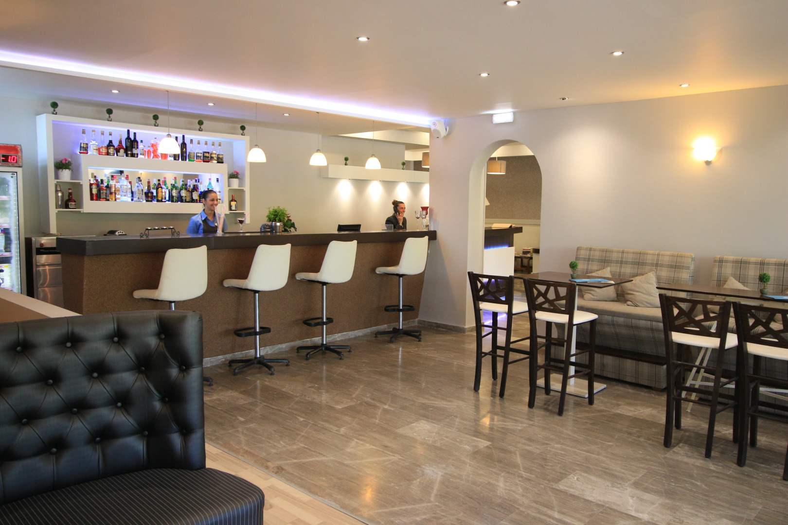 Отель Silver Bay