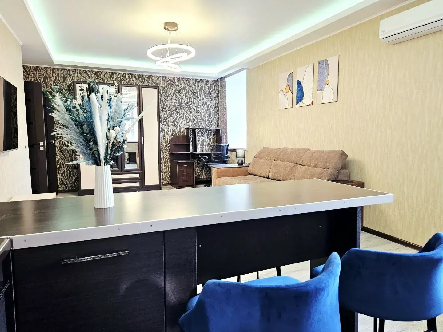 Квартира Неотель двушка рядом с Театром кукол