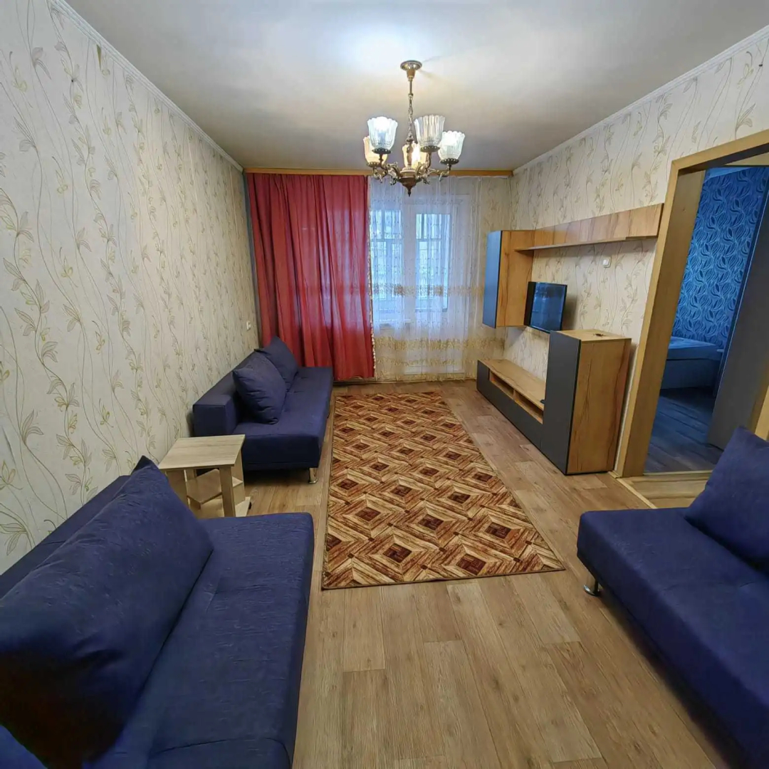 Квартира двухкомнатная на Металлургов 15