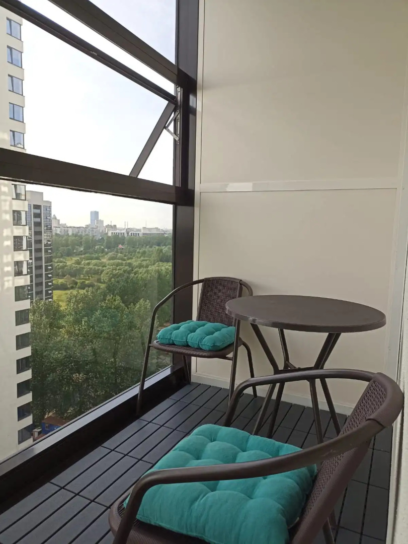 Апартаменты студия люкс с лоджией.