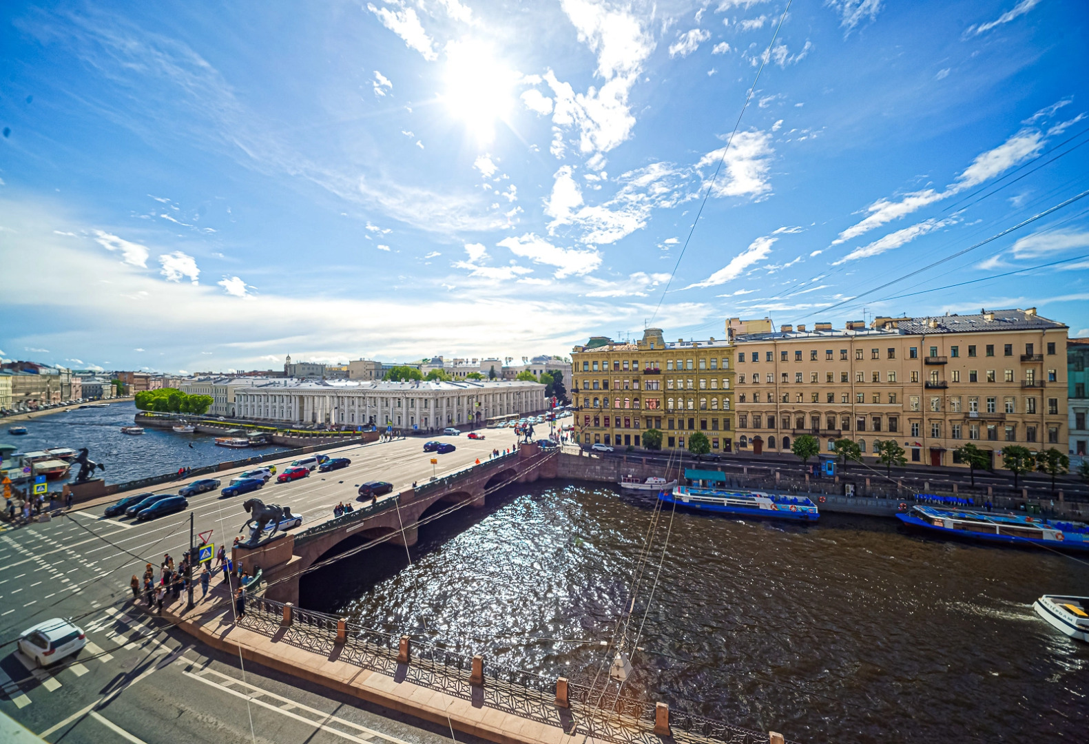 Апартаменты Двухкомнатная Квартира с Видом на Набережную