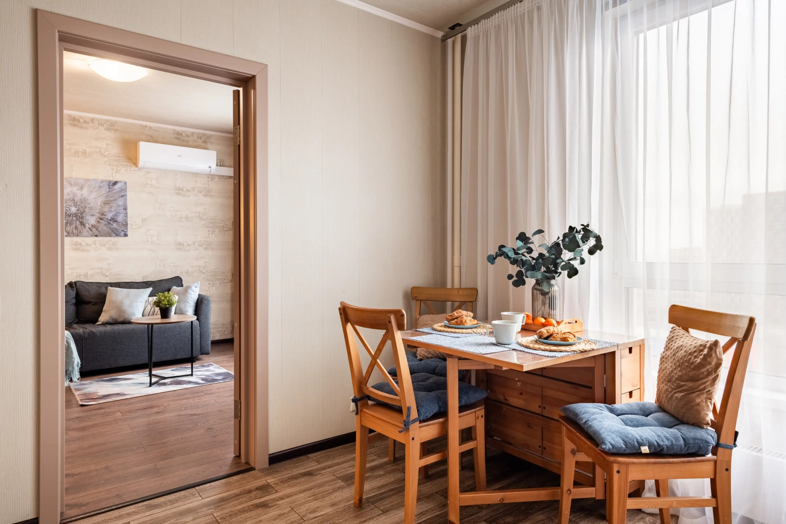 Квартира Просторная Natali на Метро Аннино