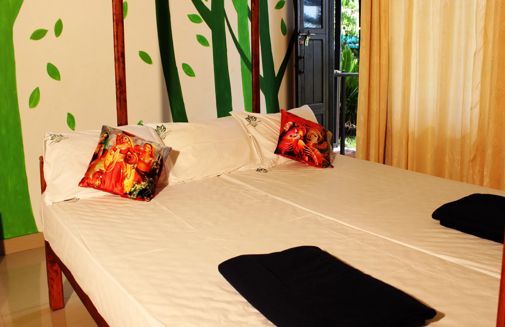 Отель True Blue Beach Resort