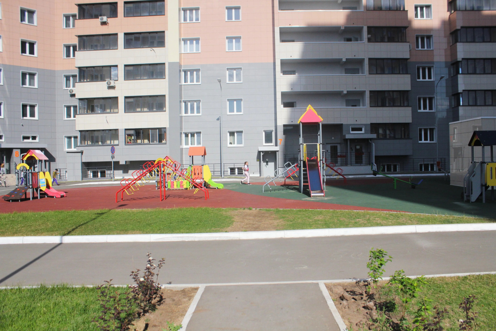 Апартаменты Уютные1 комнатные рядом с Аквапарком и АкБарс Ареной