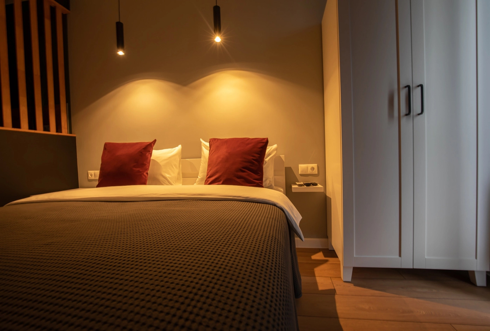 Апартаменты Fox Homes Студия на набережной в ЖК Белый Ангел (а)