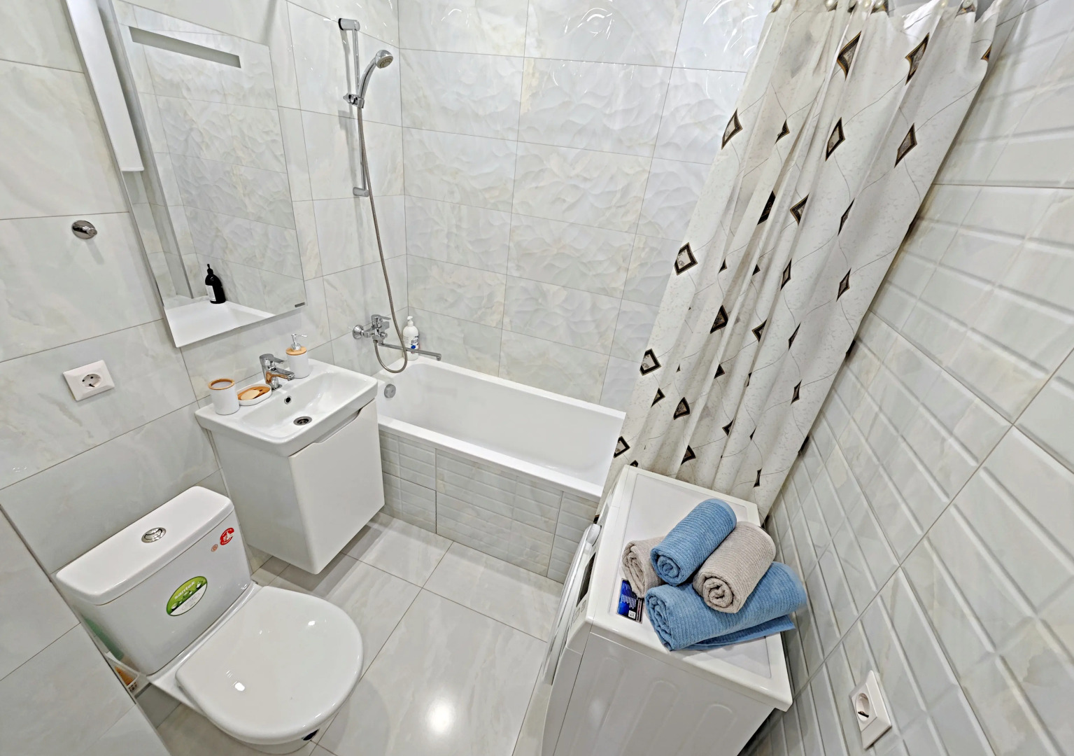 Квартира с потрясающим видом на реку Волгу и горы