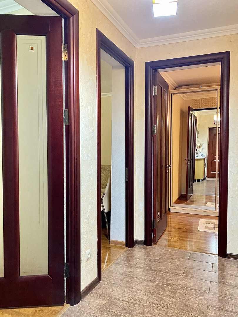 Квартира Трехкомнатная рядом с рынком