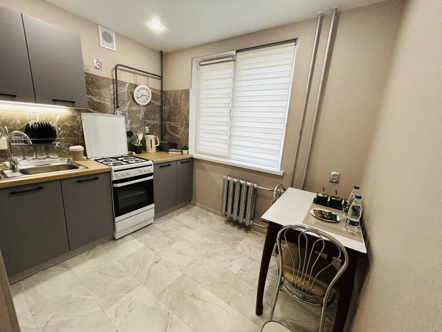 Апартаменты на Острове Канта у Биржевого сквера (самый центр города)