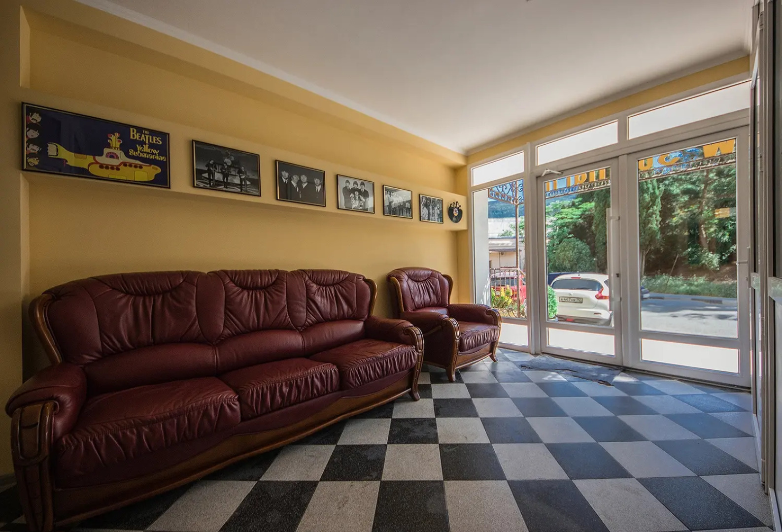 Гостевой дом Yellow Submarine