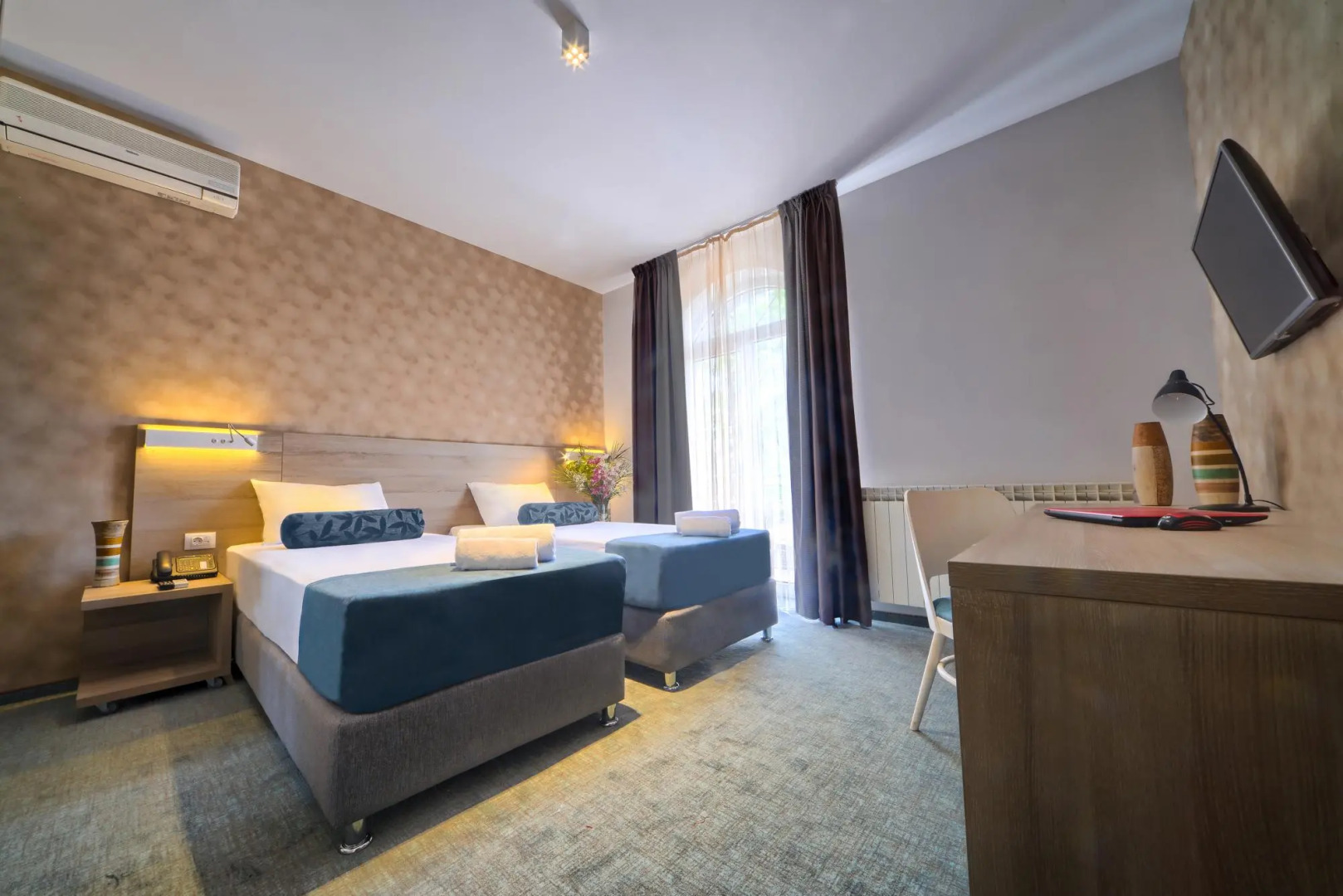 Отель Mint Garni