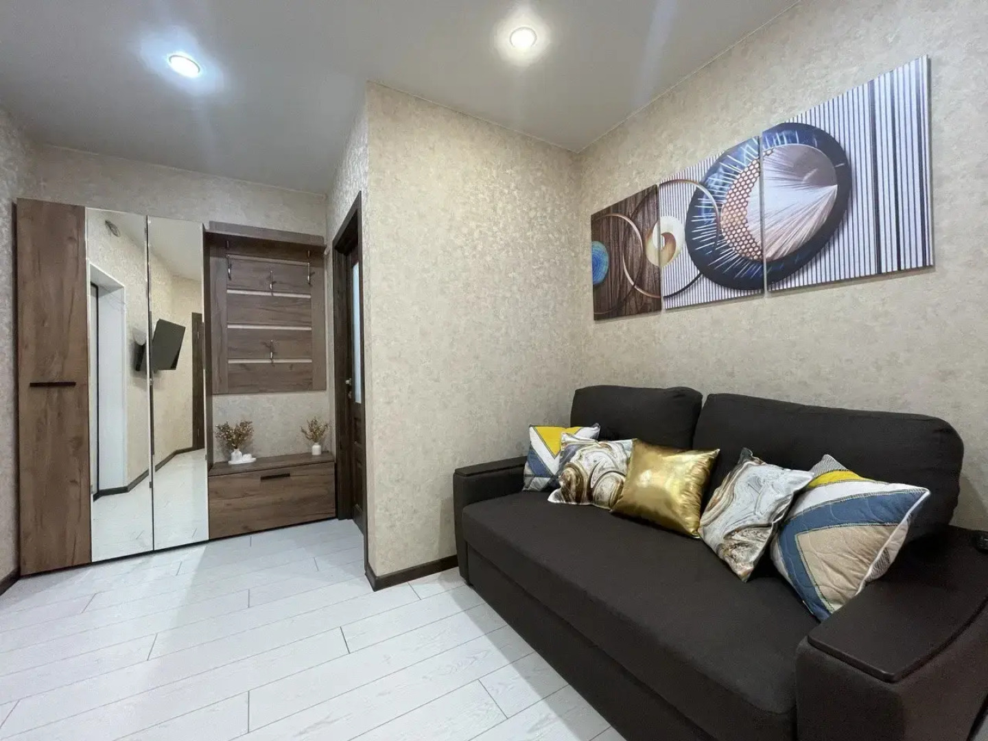 Апартаменты Семейные Люкс на Крузенштерна Yana Apart