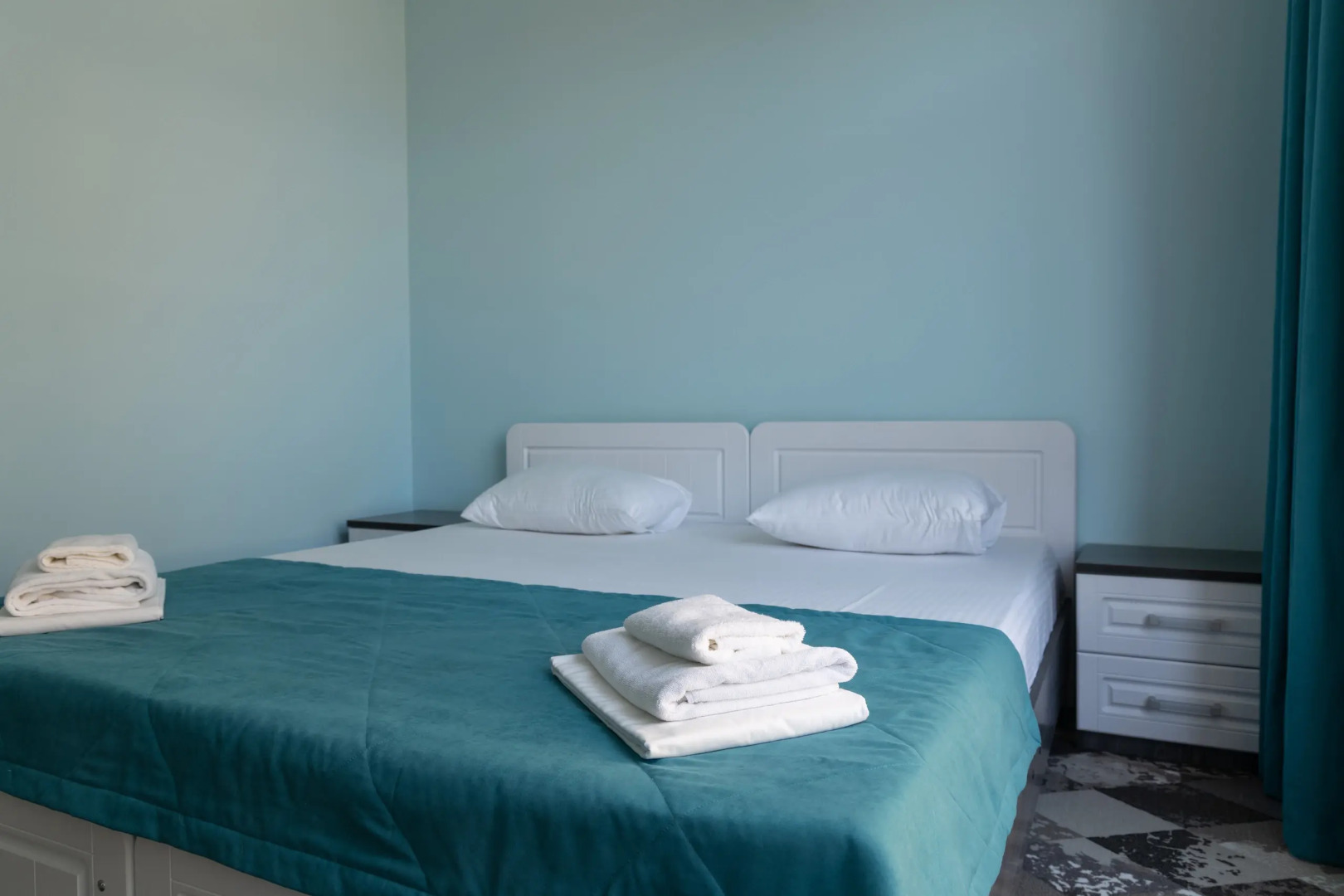 Отель Кавказ