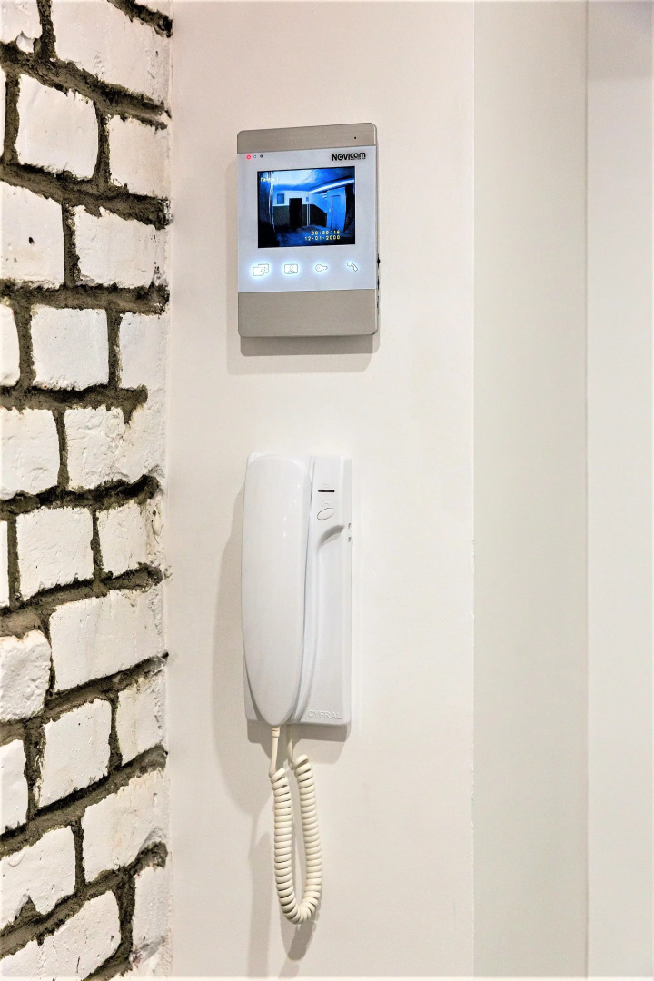 Апартаменты InterLoft 2 City Center Free Parking Wi-Fi 100/50 Smart TV