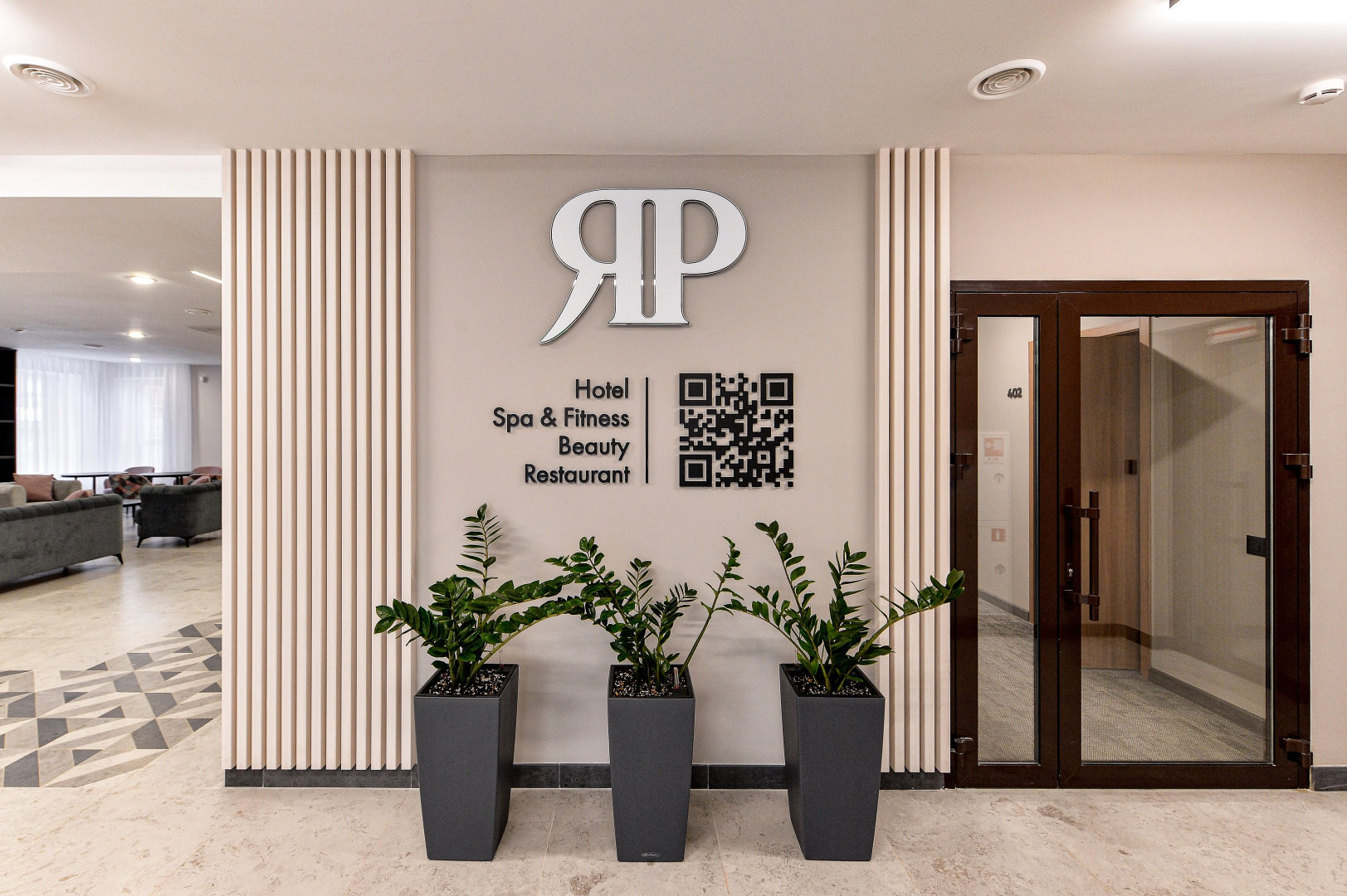 Отель Бизнес Отель ЯР