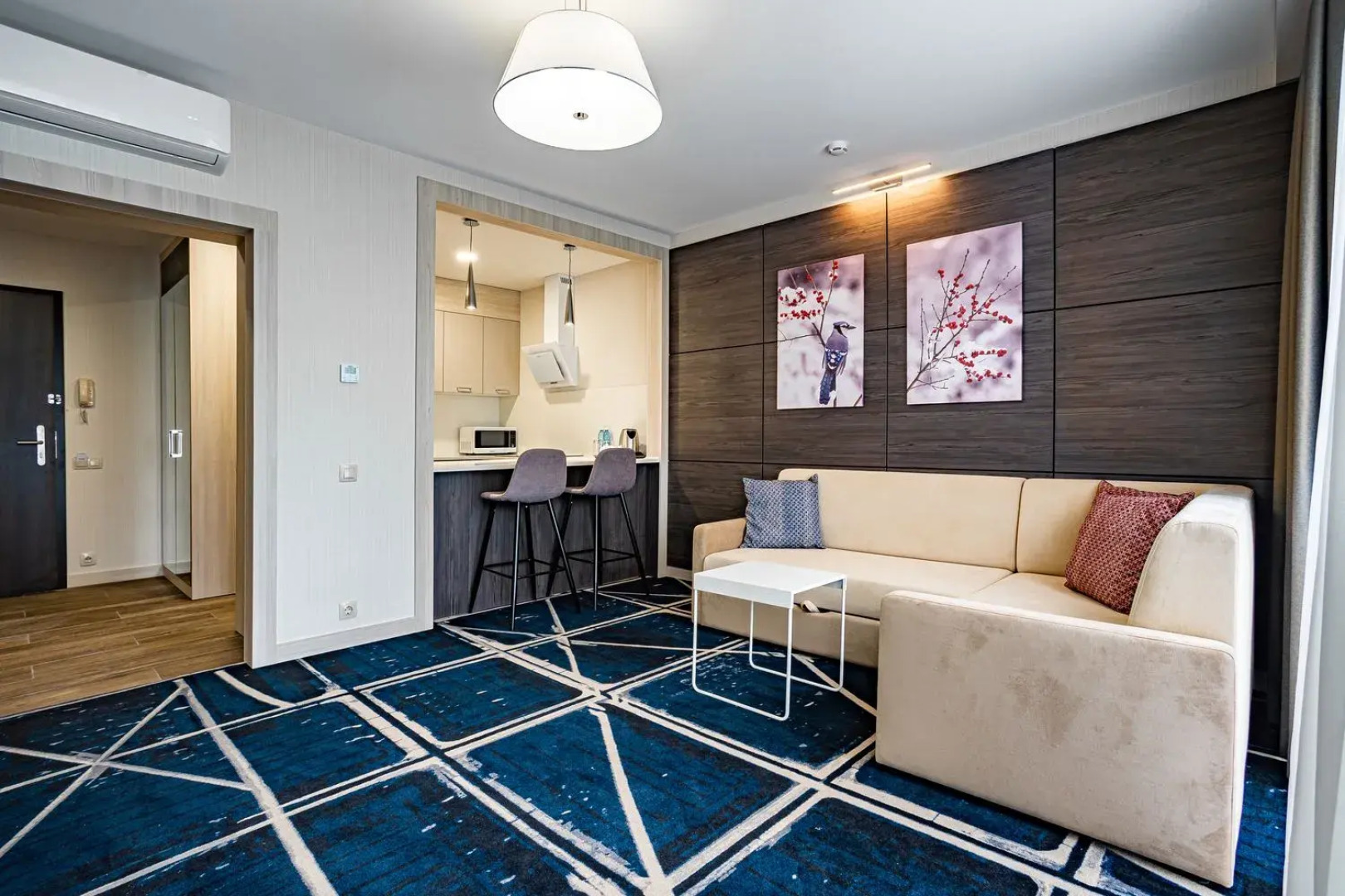 Апарт-Отель Ramada hotel&suites by Wyndham Novosibirsk Zhukovka