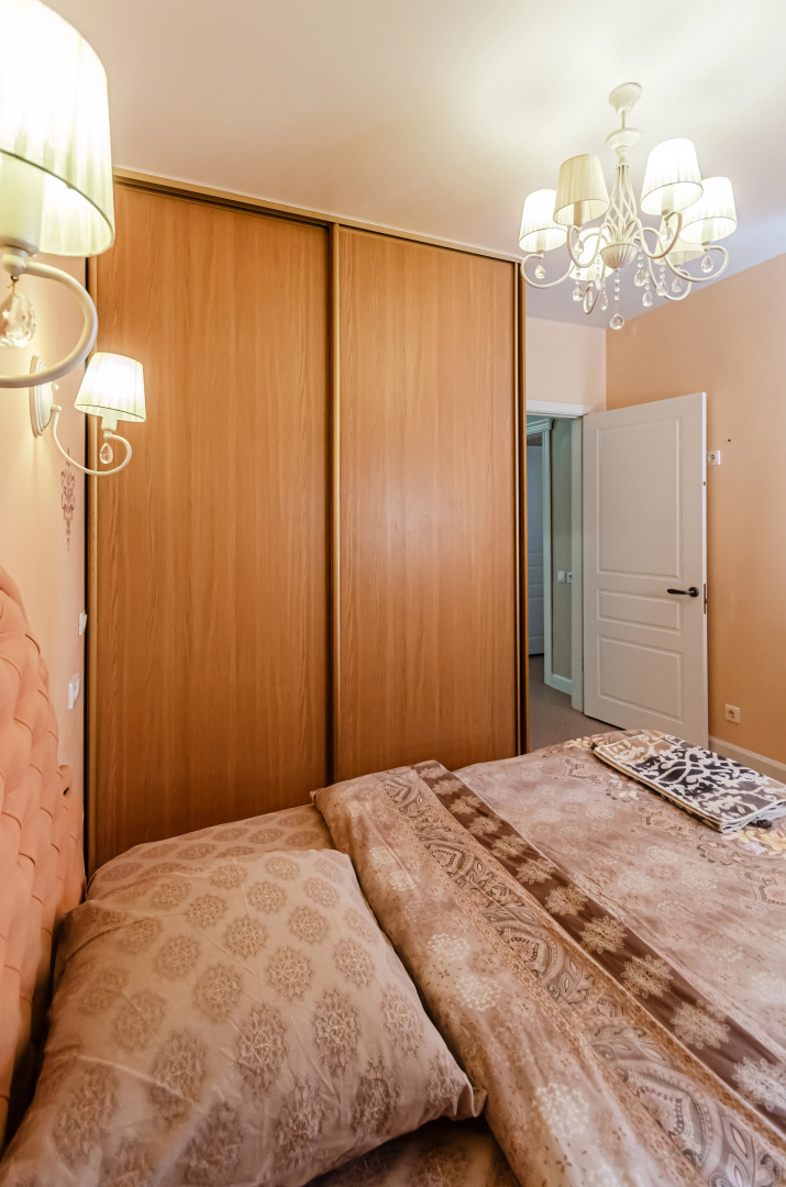 Апартаменты 2-к Квартира на Лукачева 4