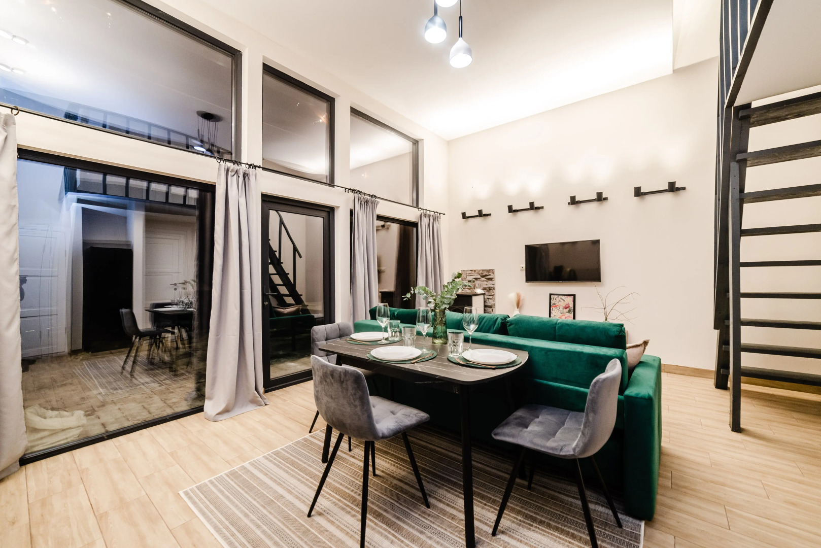 Частный Дом Барнхаус №1 с дровяной баней и горячей купелью, на 7 госте