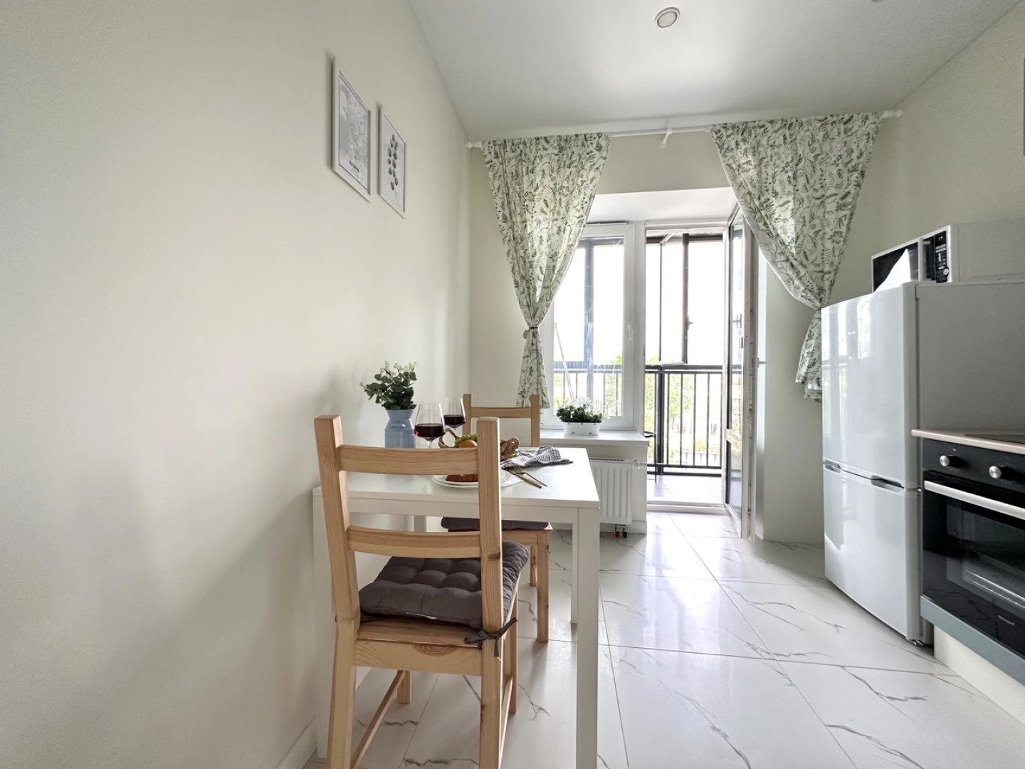 Апартаменты в Центре Казани с Видом на Волгу