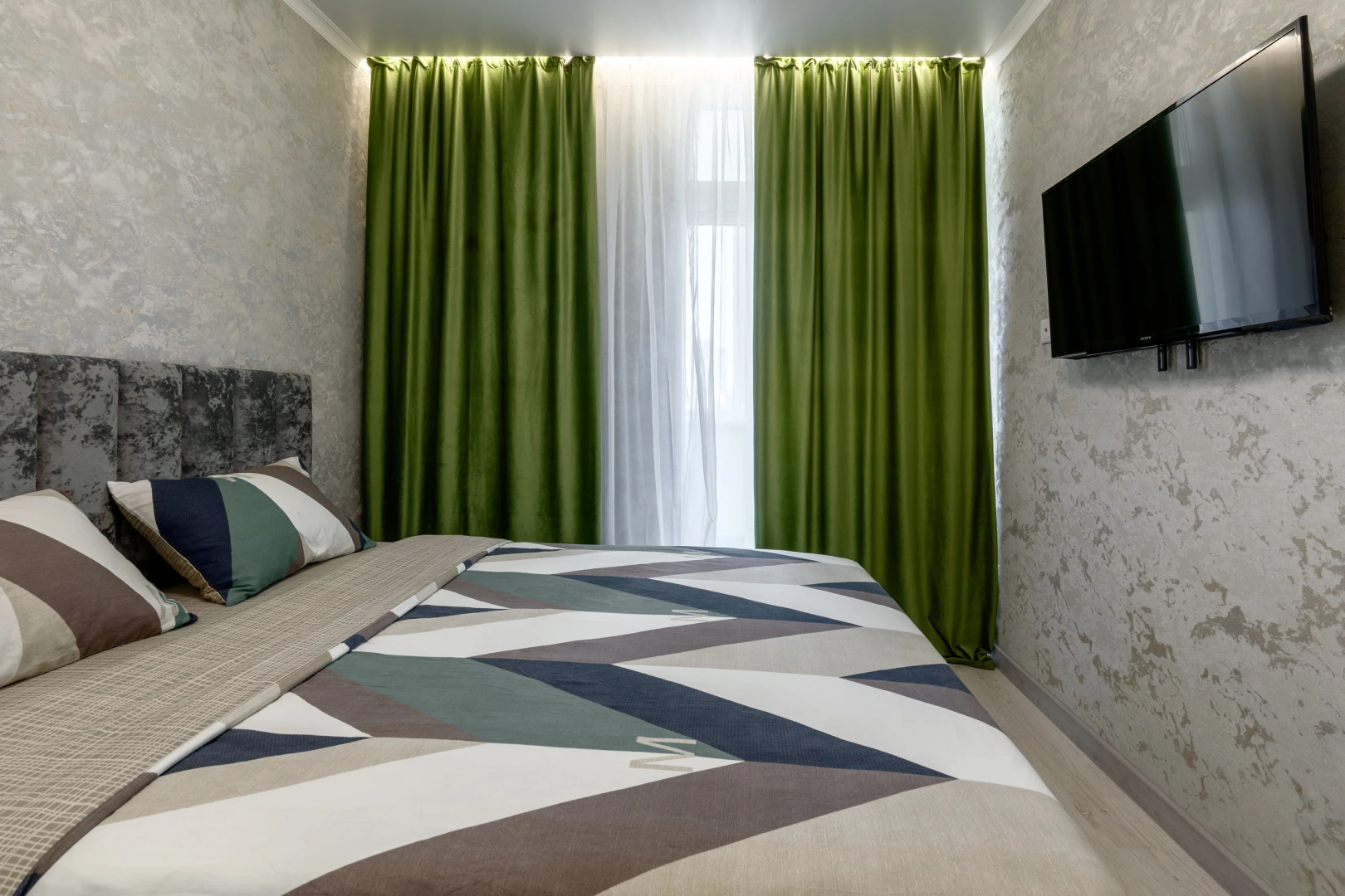 Апартаменты двухкомнатные LUX с шикарным видом на ДОН №9