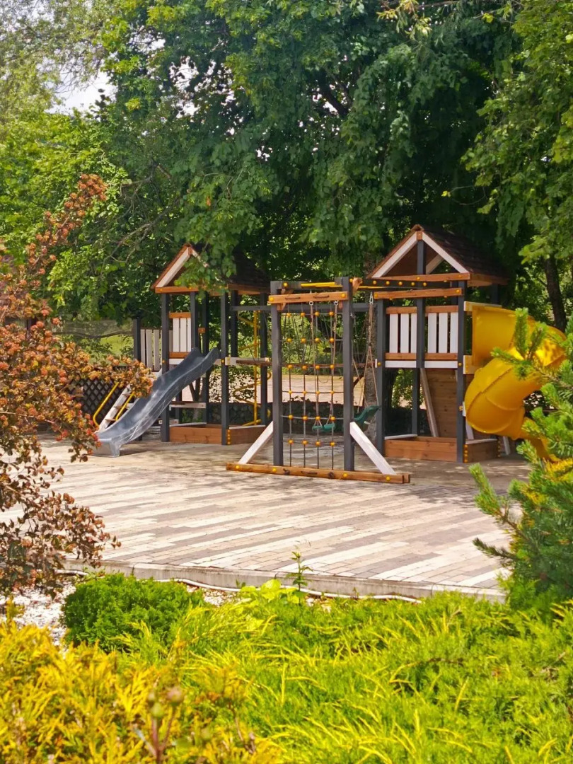 Отель Каштан