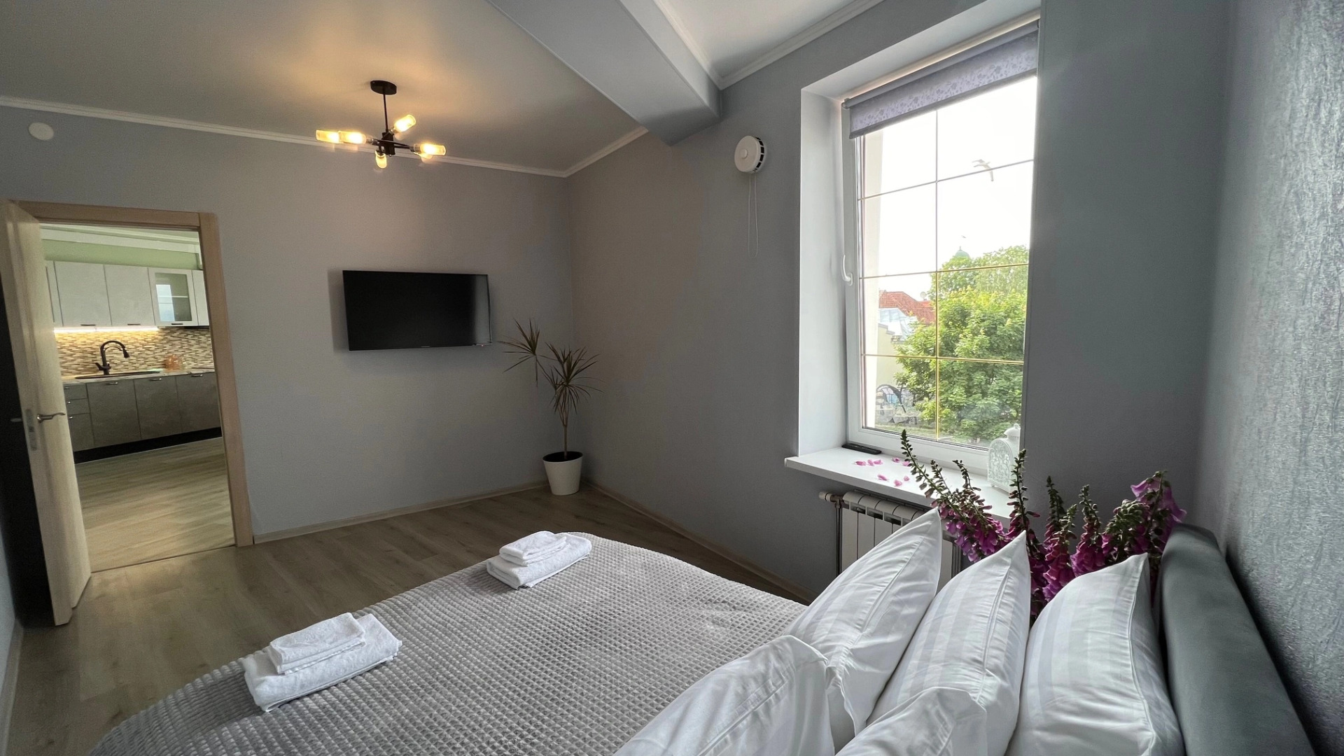 Апартаменты на Краснофлотской с видом на замок