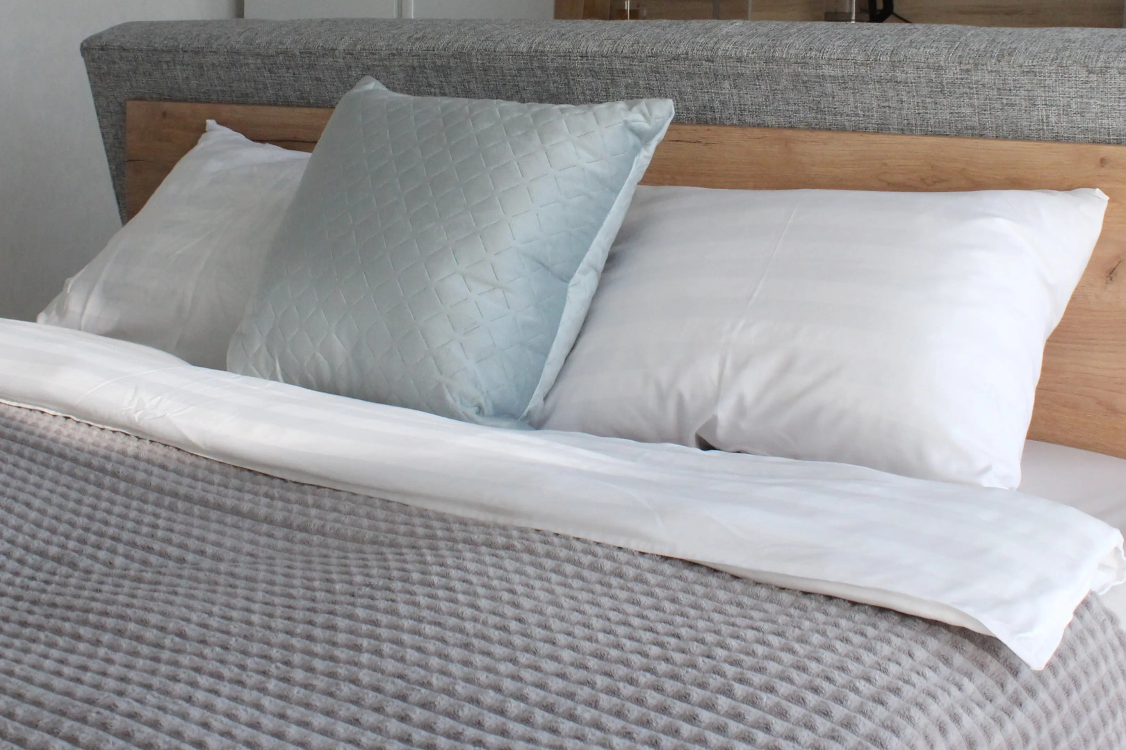 Квартира - студия 30м2  рядом с Монументом Дружбы