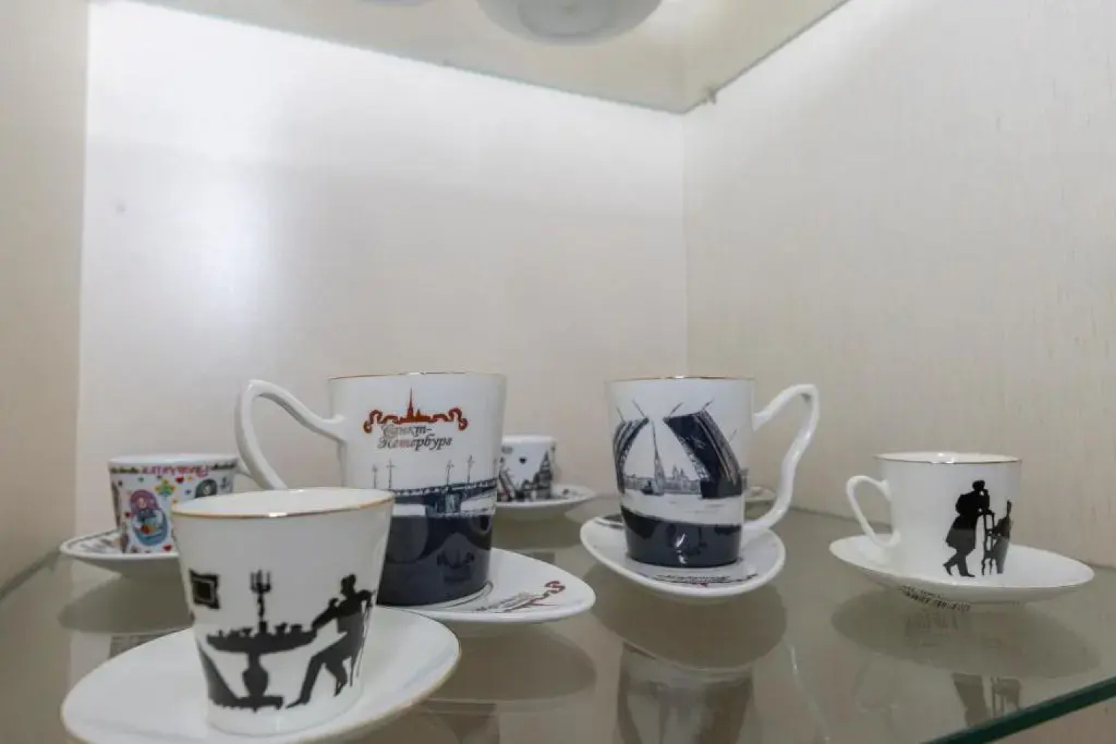 Апартаменты на Меридианной 3 у Набережной Казанки Счастливы Вдвоём