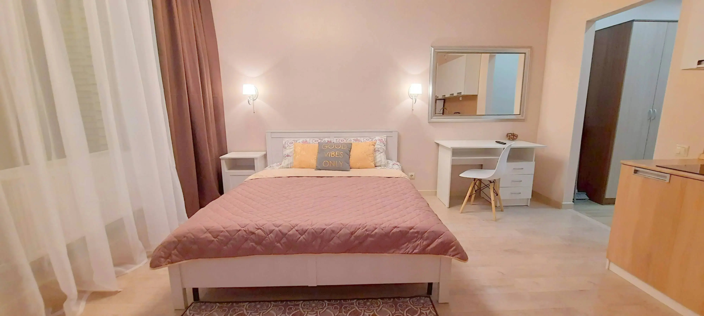 Апартаменты Romantic на Звёздной