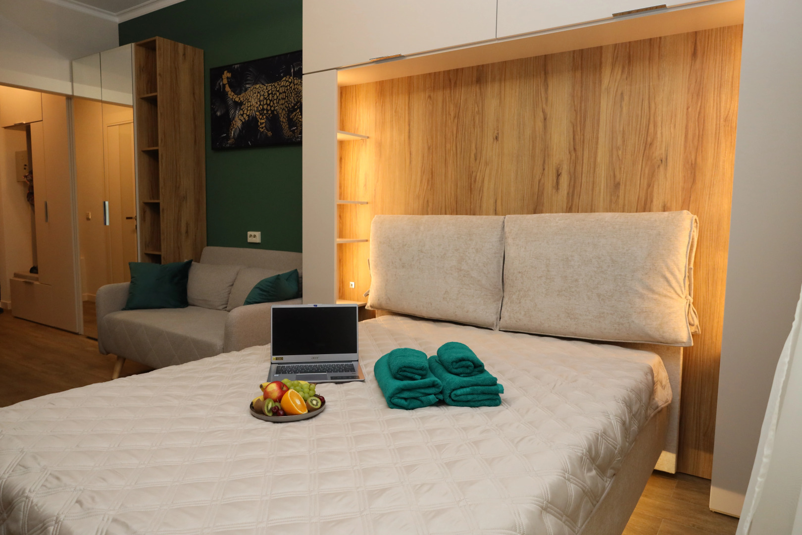 Апартаменты EasyGuest на Проспекте Большевиков 7