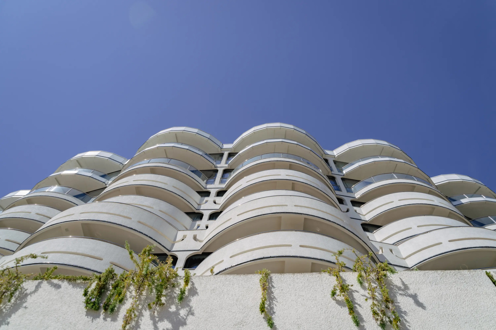 Апартаменты Дизайнерские с бассейном и морем вместимостью от 1 до 4 гостей от собственника