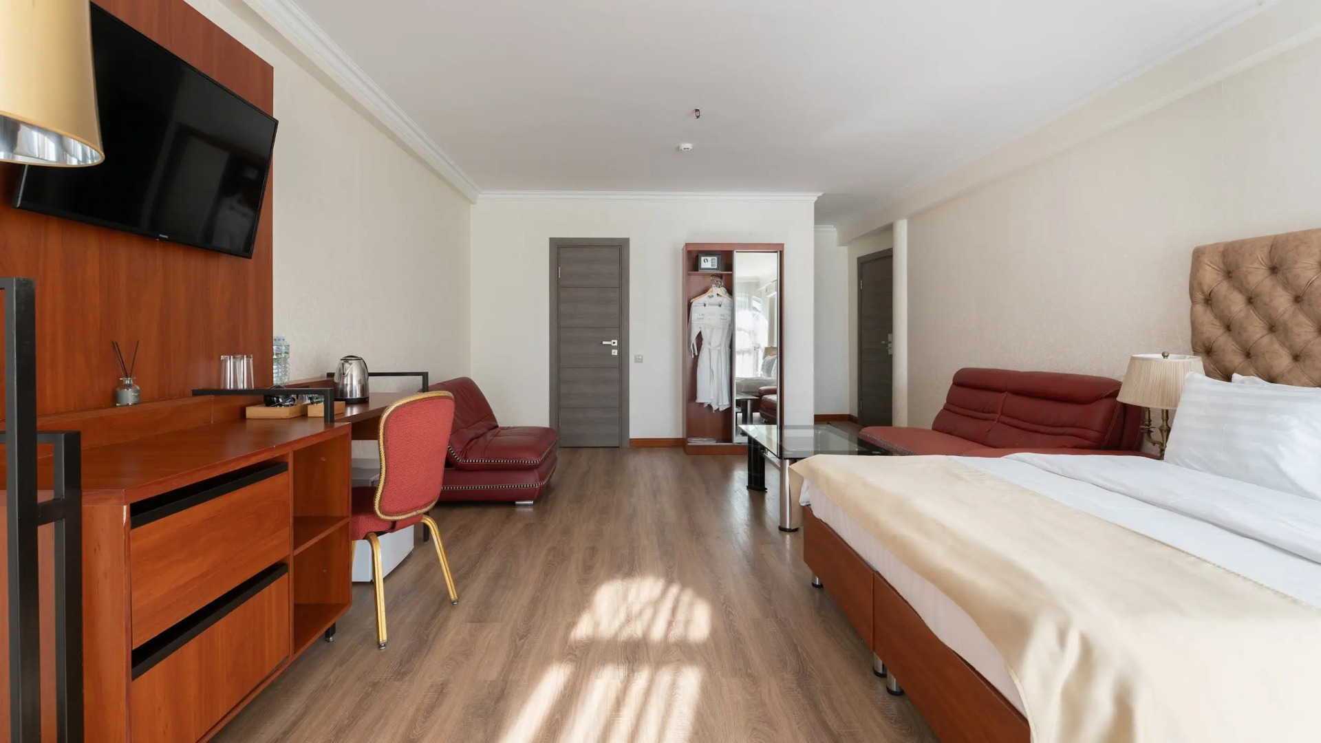 Отель Курортно - развлекательный комплекс Внуково Вилладж (Vnukovo Village)