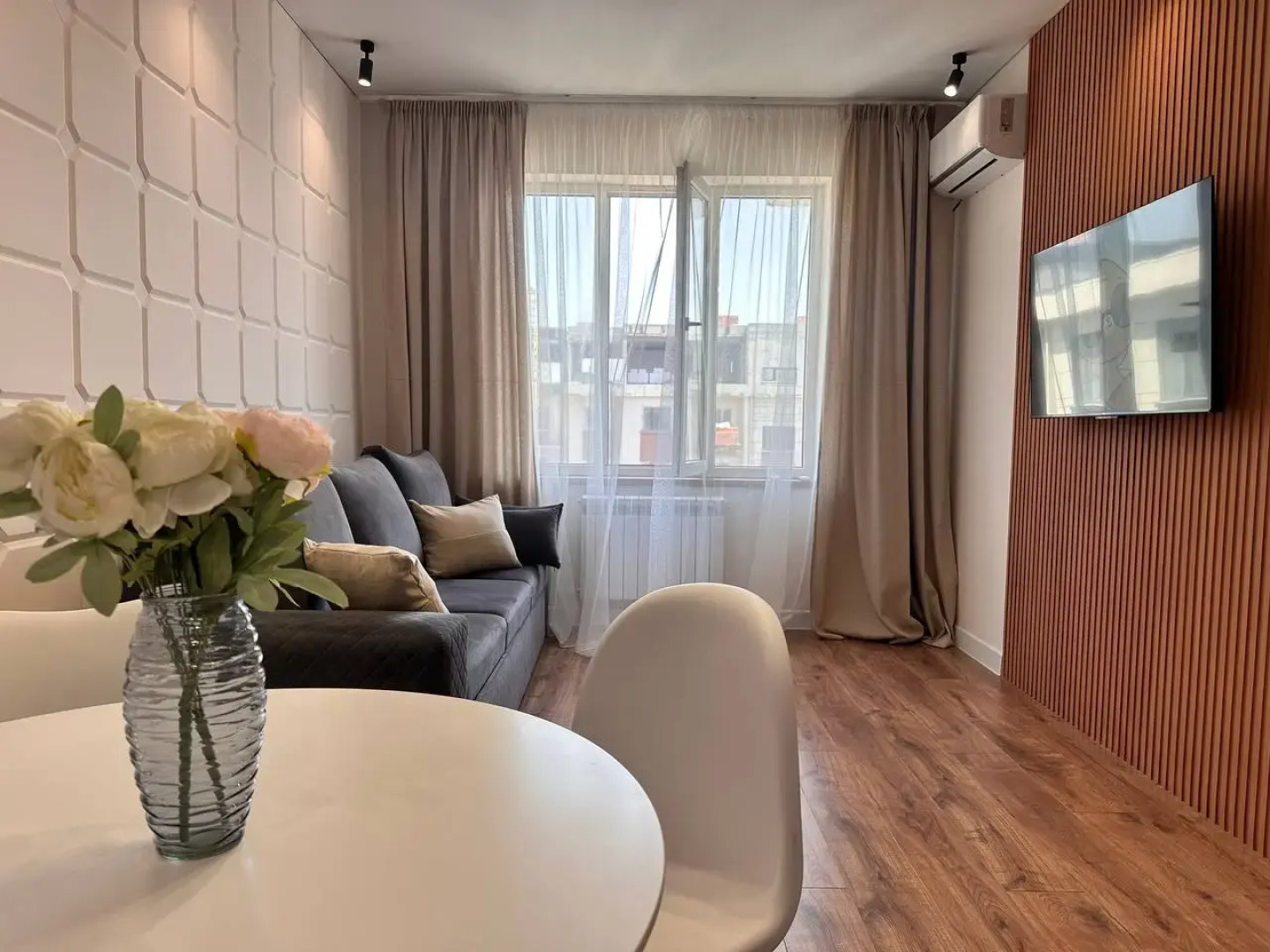 Квартира Уютная в Центре Махачкалы рядом с Пляжем и Ресторанами