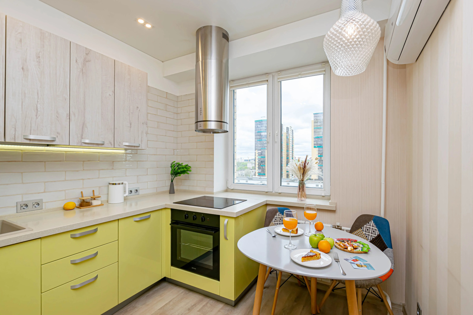 Квартира Cosmos Apart Двухкомнатная Уютная Квартира с Балконом