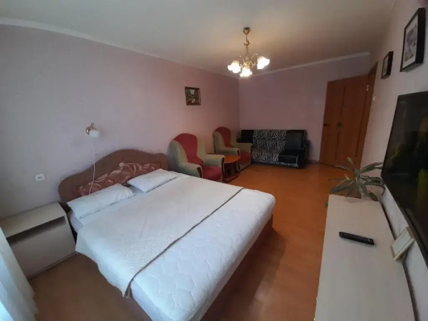 Апартаменты с 1 комнатой с красивым видом на город (КВАРТИРА51)