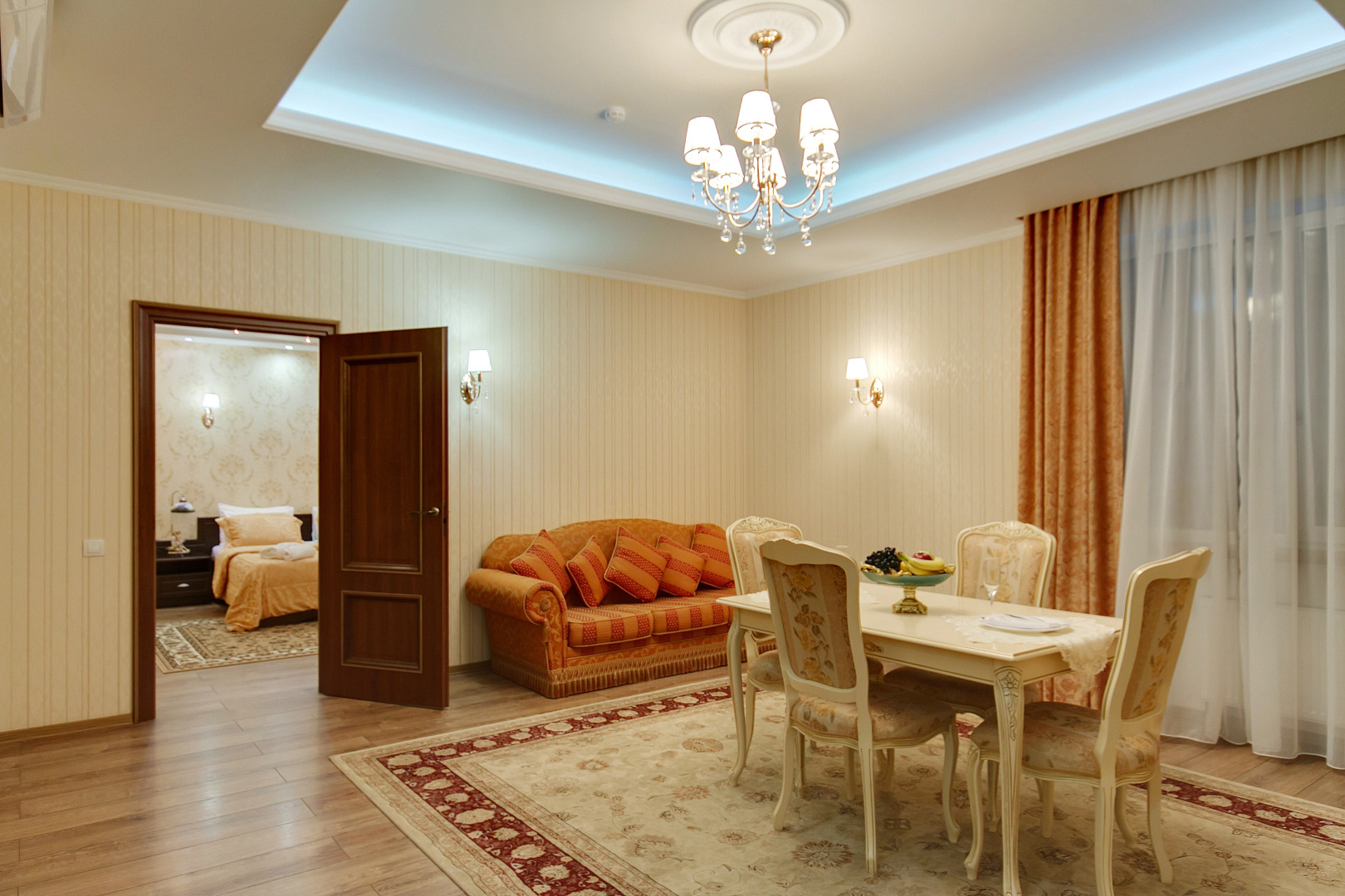 Отель Men'K Kings