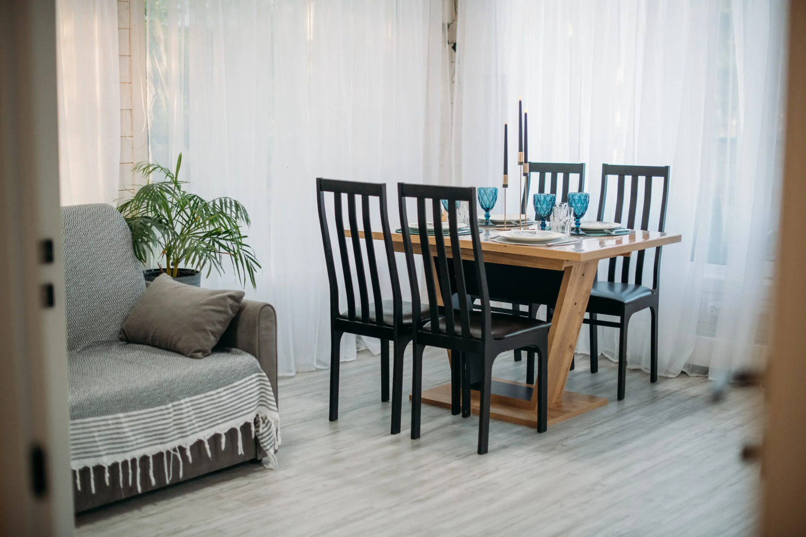 Частный Дом с Большой Территорией