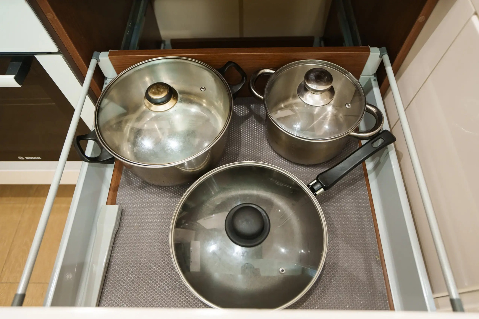 Квартира Inndays Apartments на Староникитская 105б (2)