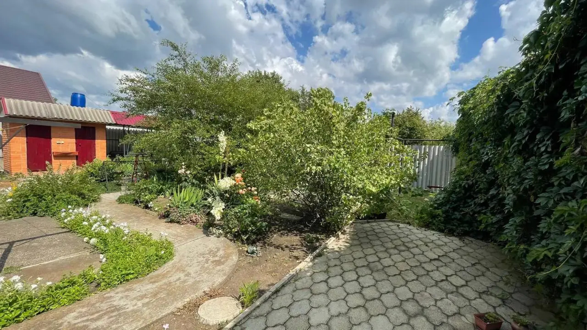 Гостевой Дом на Кленовой